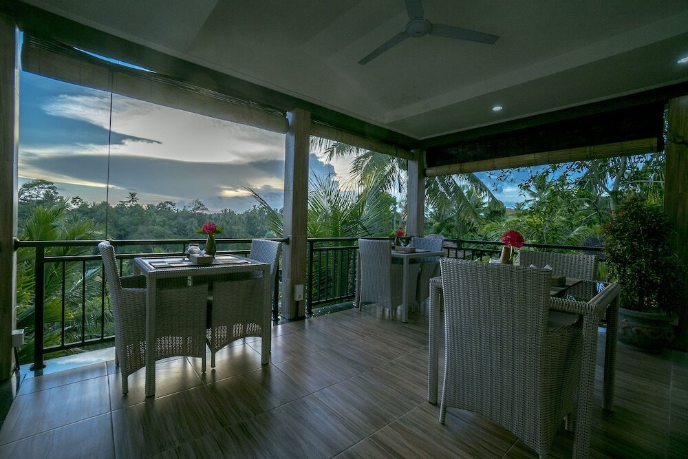 Фото Adi Bisma Inn by Mahaputra