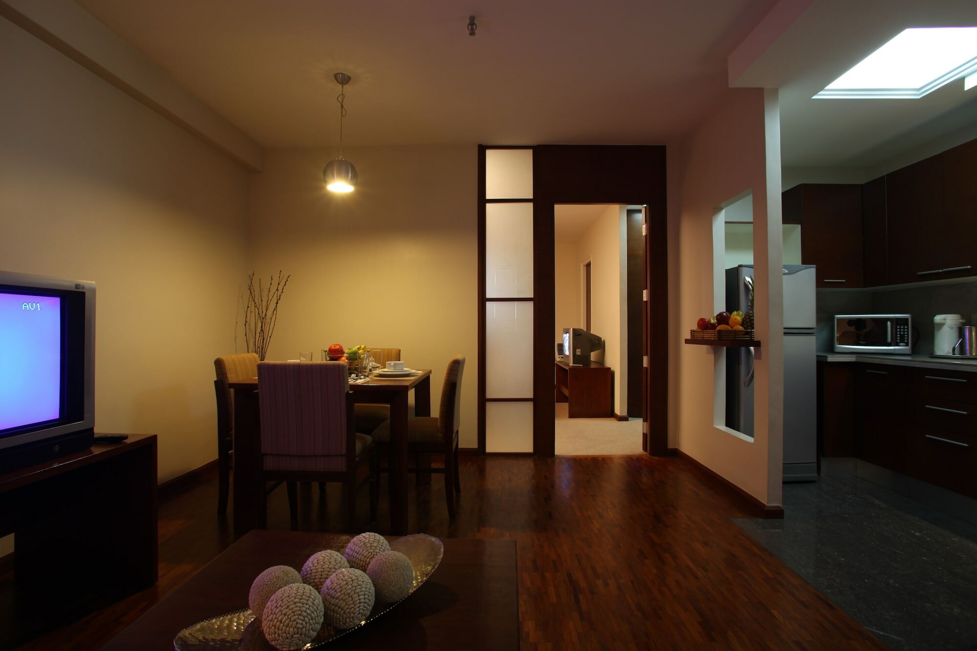 Фото Amorsolo Mansion