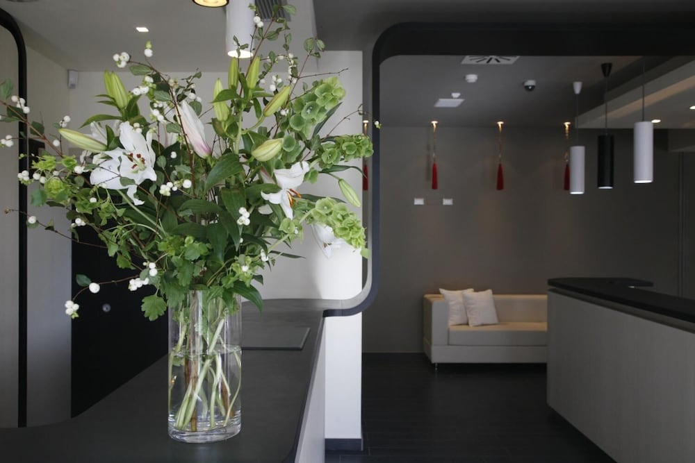 Фото Noha Suite Hotel