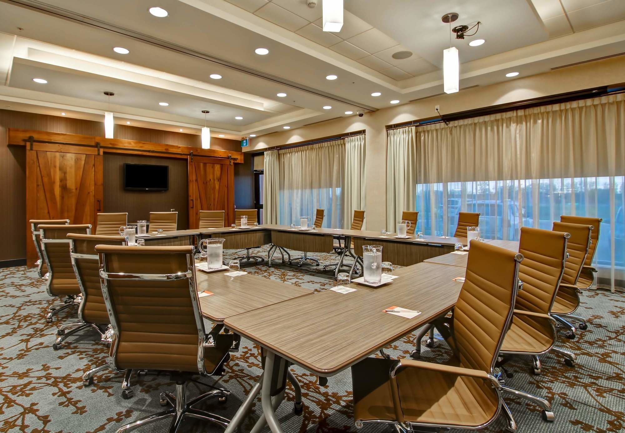 Фото TownePlace Suites by Marriott Kincardine