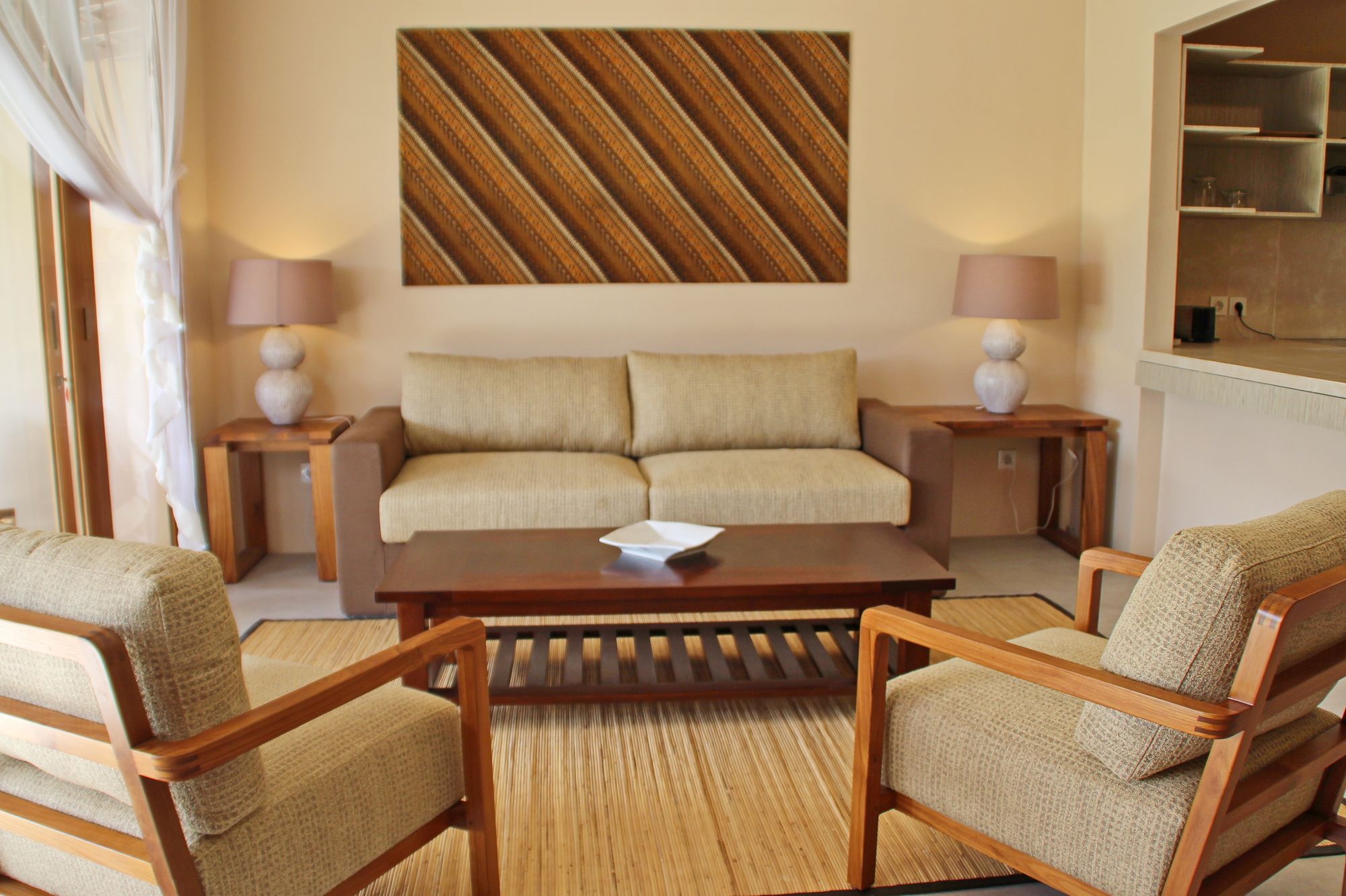 Фото Canggu Suites