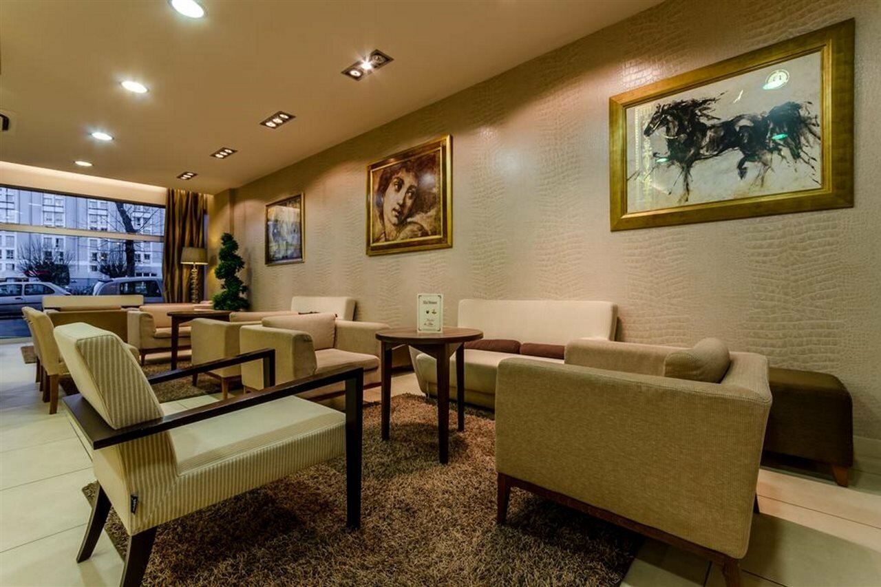 Фото Hotel Miramont