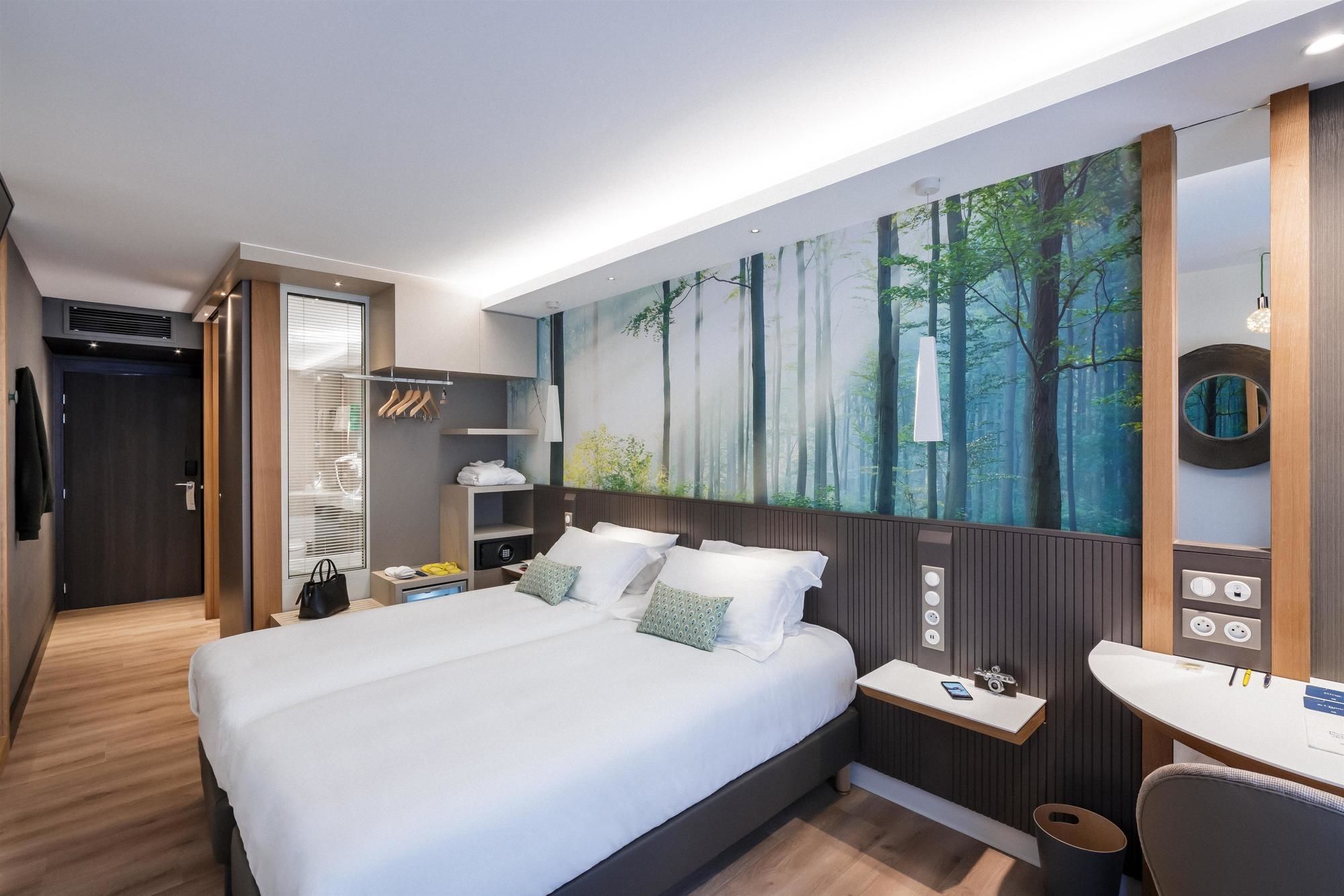 Фото Voco Strasbourg Centre The Garden, an Ihg Hotel