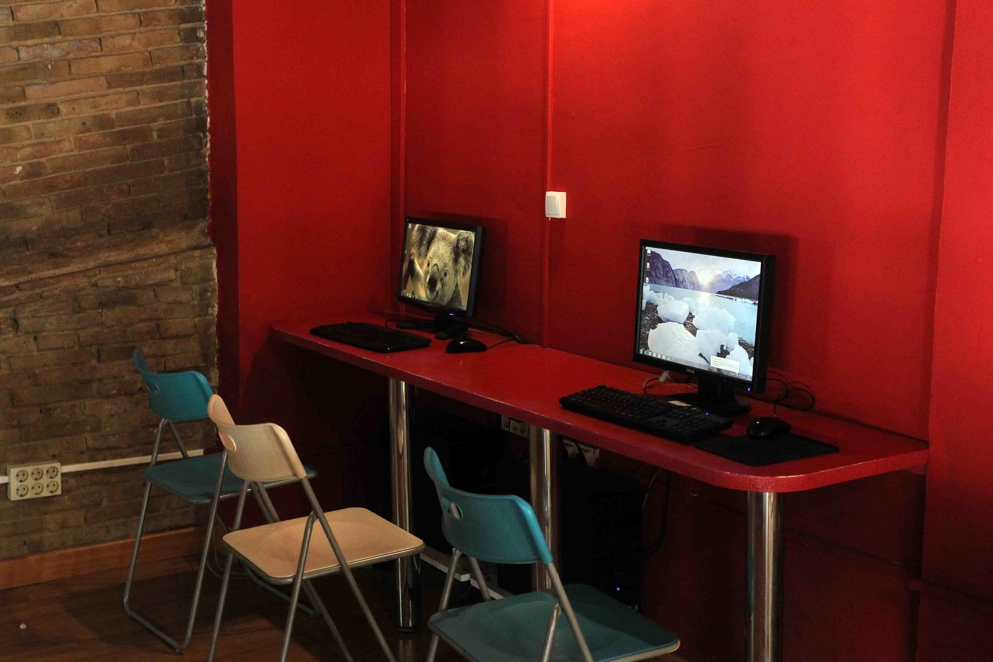 Фото Red Nest Hostel Valencia