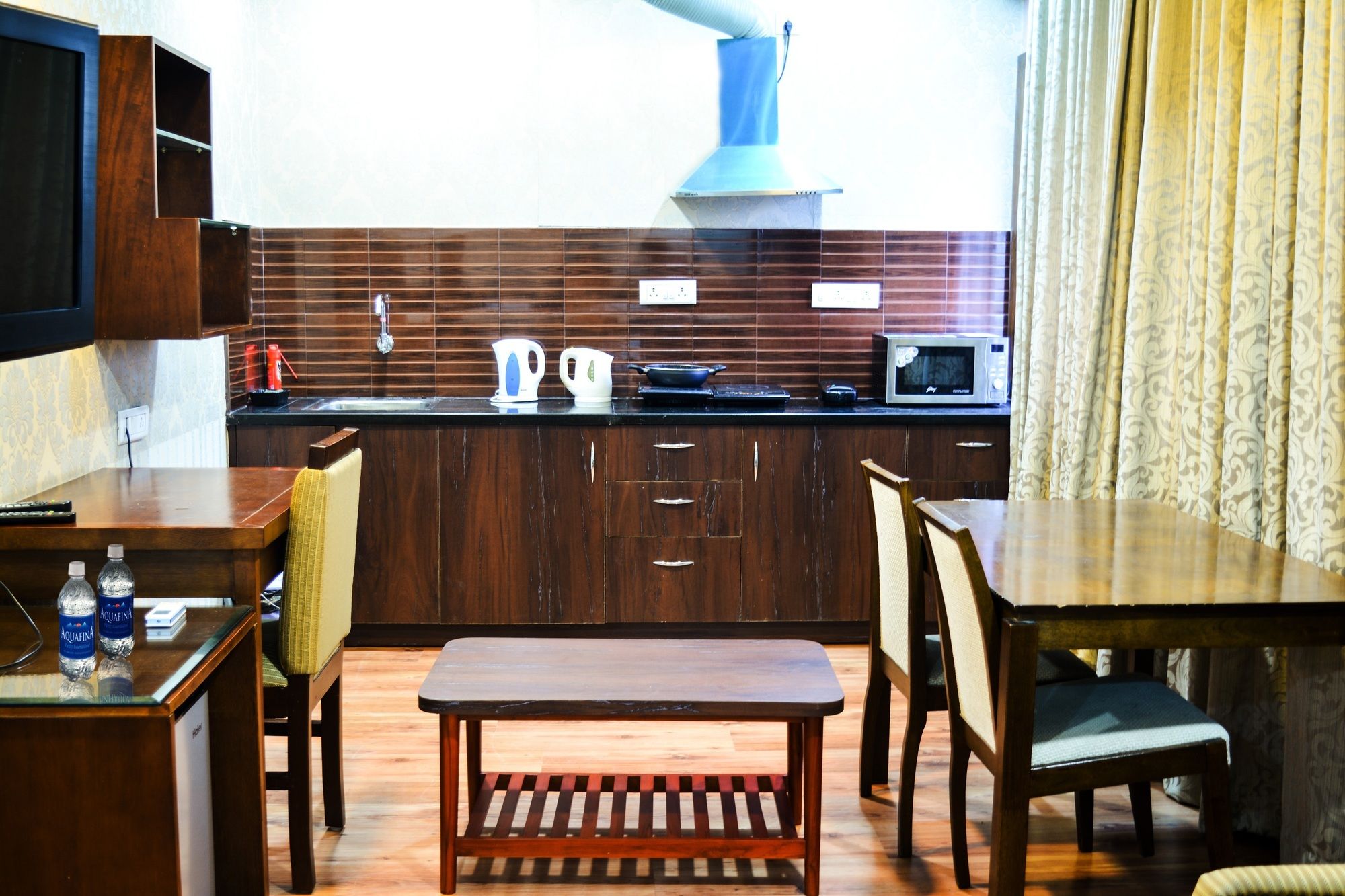 Фото Serene Boutique Hotel