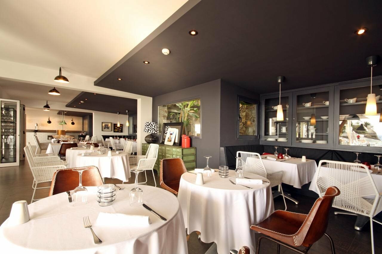 Фото Marina Bayview - Adults Only