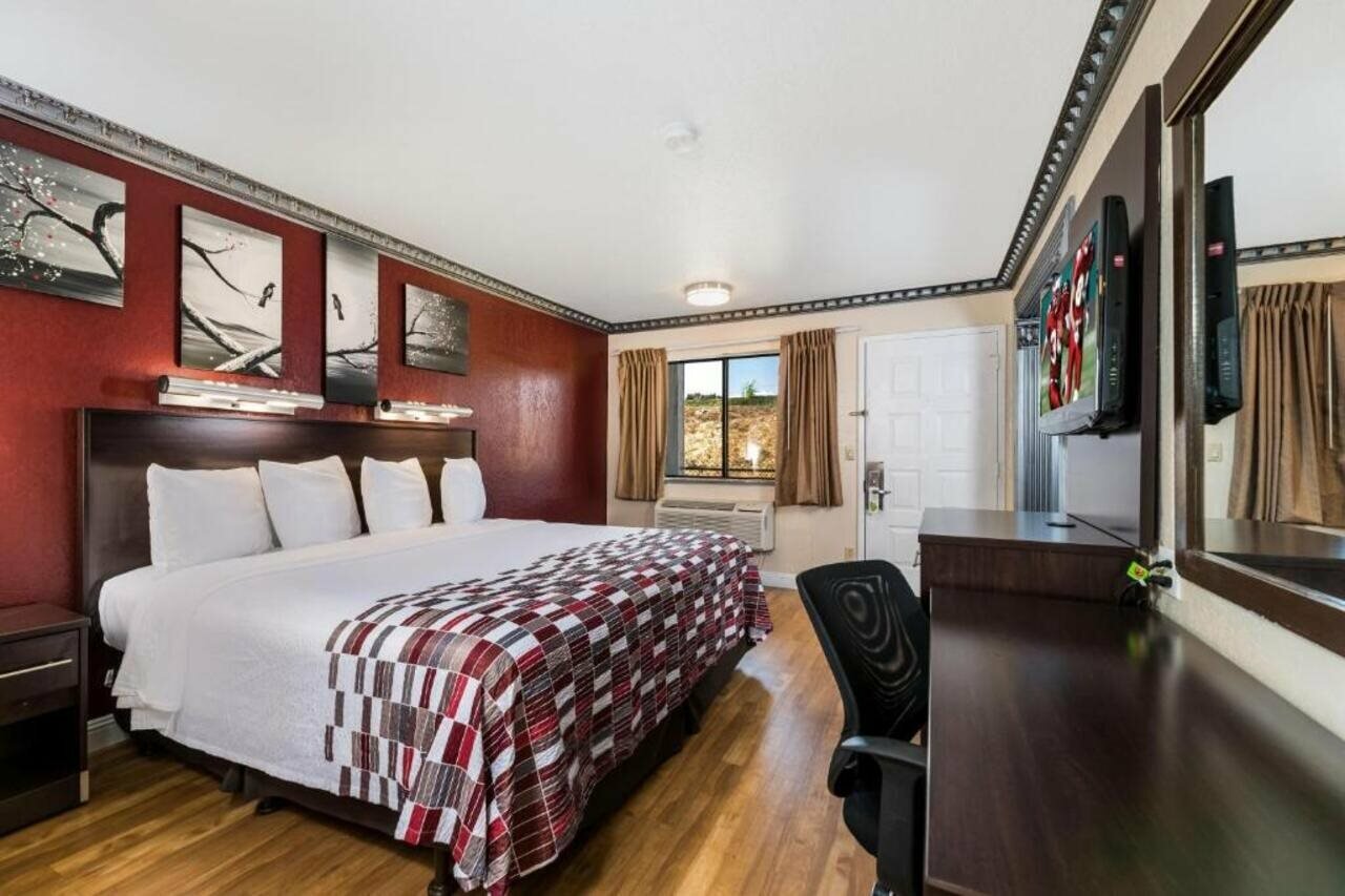 Фото Red Roof Inn Stockton