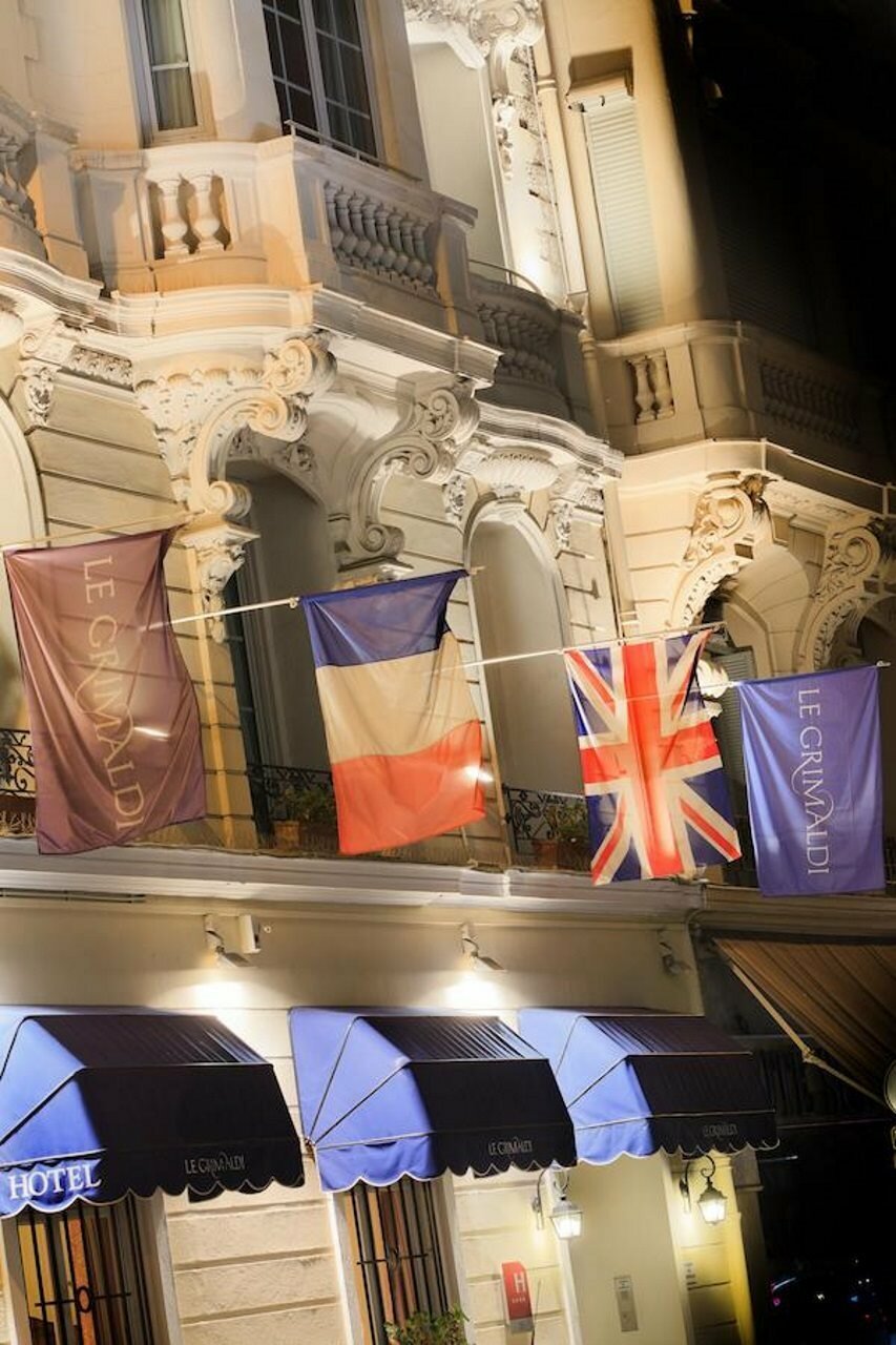 Фото Hôtel Le Grimaldi