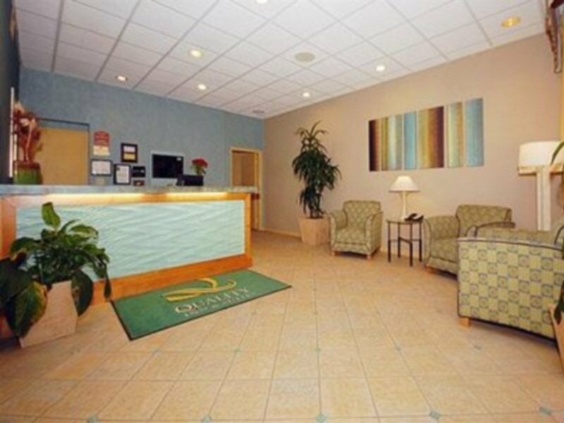 Фото Quality Inn & Suites Hermosa Beach