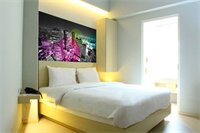 Фото Cleo Walikota Surabaya