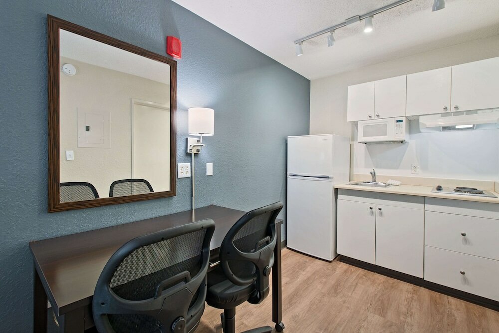 Фото Extended Stay America - Miami - Airport - Blue Lagoon