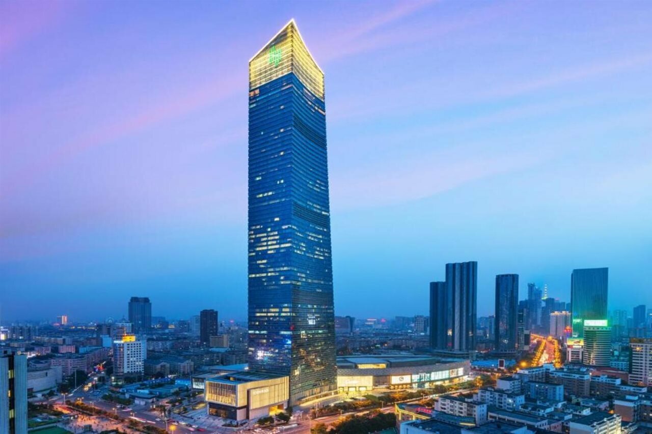 Фото Conrad Shenyang