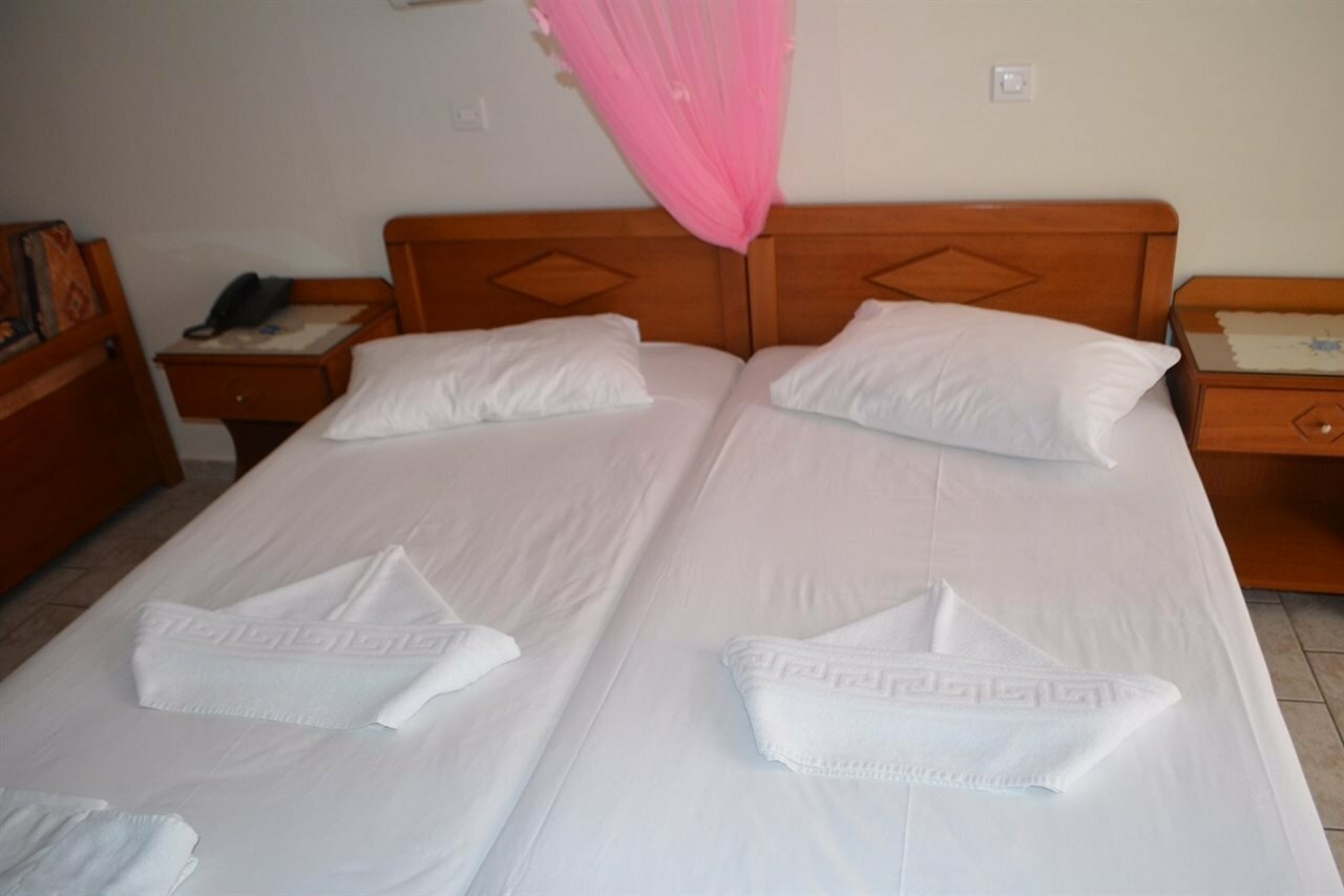 Фото Tarsanas Apartments