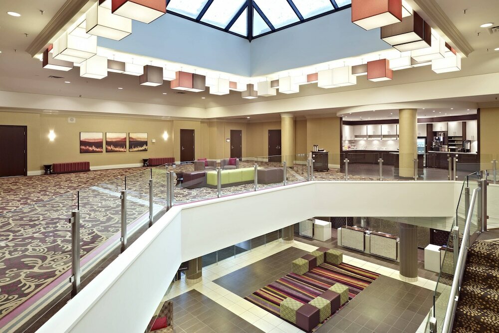 Фото Delta Hotels by Marriott Saskatoon Downtown
