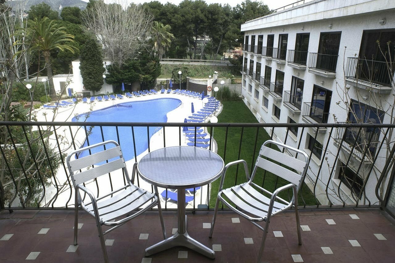 Фото Hotel Ciudad de Castelldefels