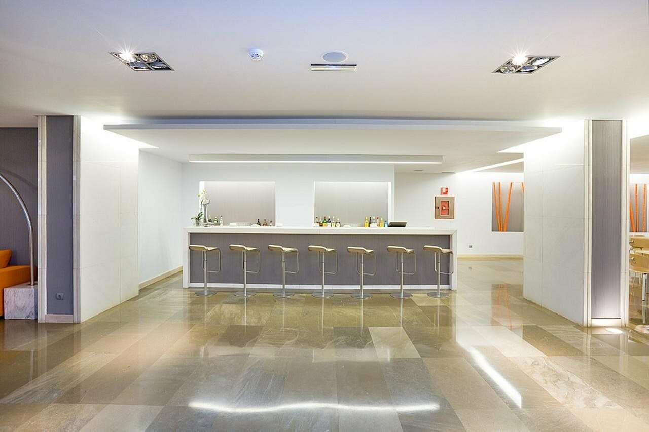 Фото Hotel Cristina by Tigotan Las Palmas - Adults Only
