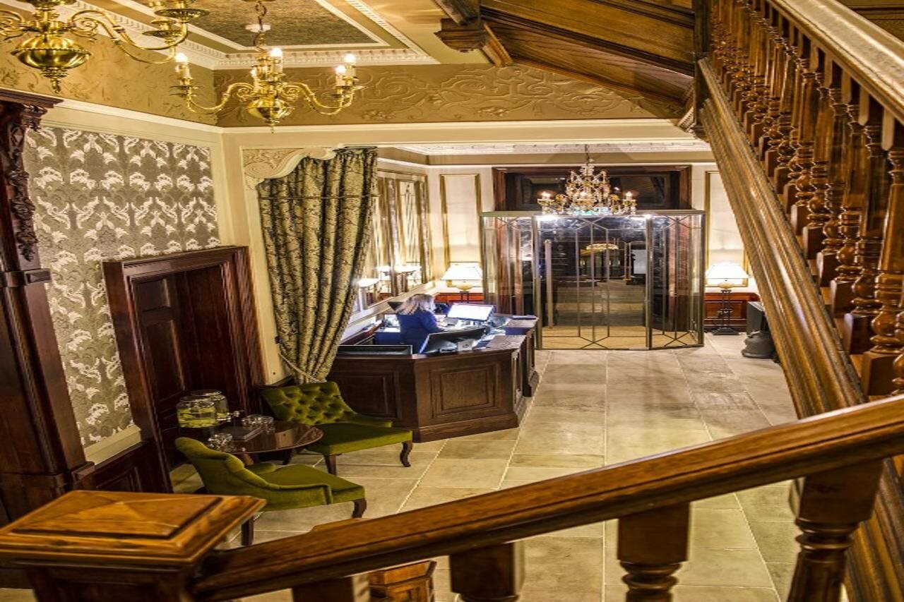 Фото The Bonham Hotel