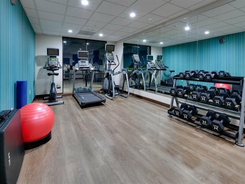 Фото Holiday Inn Express & Suites Austin Round Rock, an Ihg Hotel