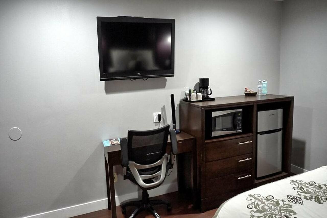 Фото Muir Lodge Motel