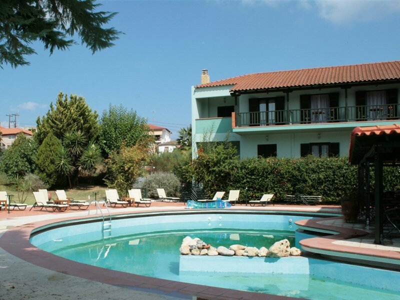 Фото отеля 1