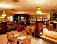 Внешний вид отеля Sheraton Eatontown Hotel в Итонтауне, фото 4