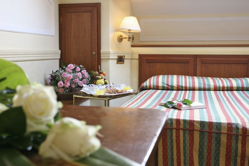 Фото Hotel Arlecchino