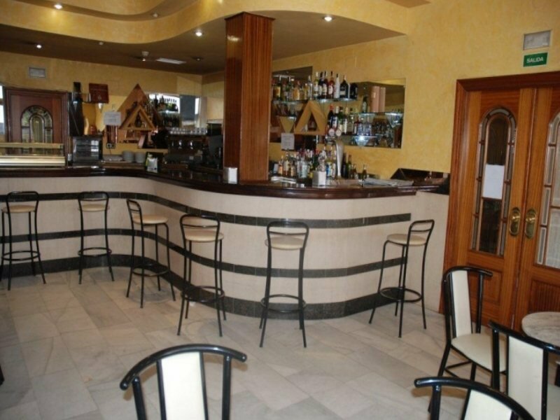 Фото Averroes Hotel