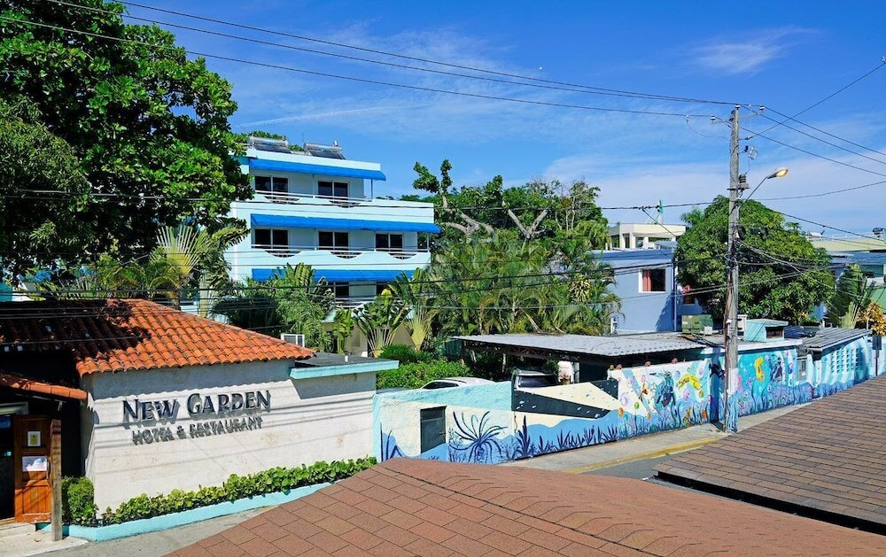 Фото New Garden Hotel