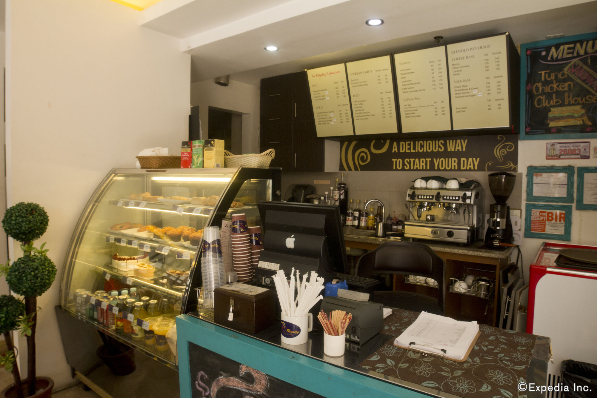 Фото Regency Grand Suites