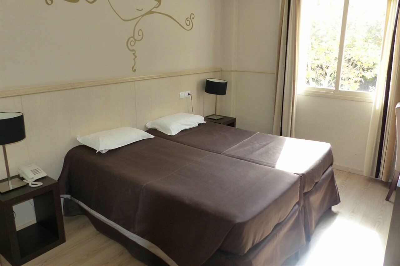 Фото Hotel Suites Feria de Madrid