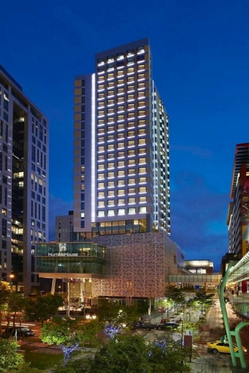 Фото Humble House Taipei, Curio Collection by Hilton