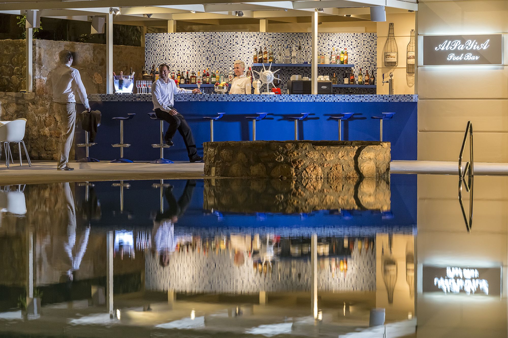 Фото Princess Kyniska Suites