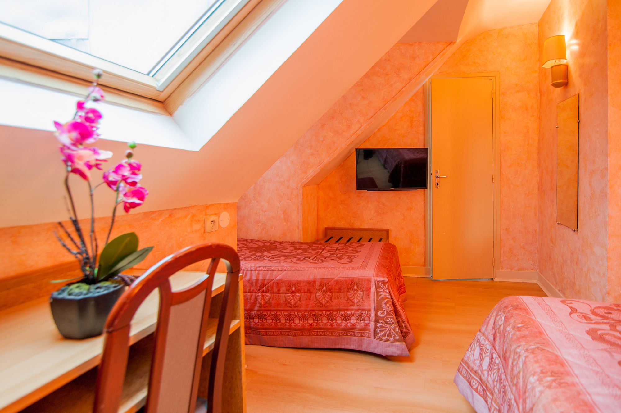 Фото Hôtel Leonard de Vinci