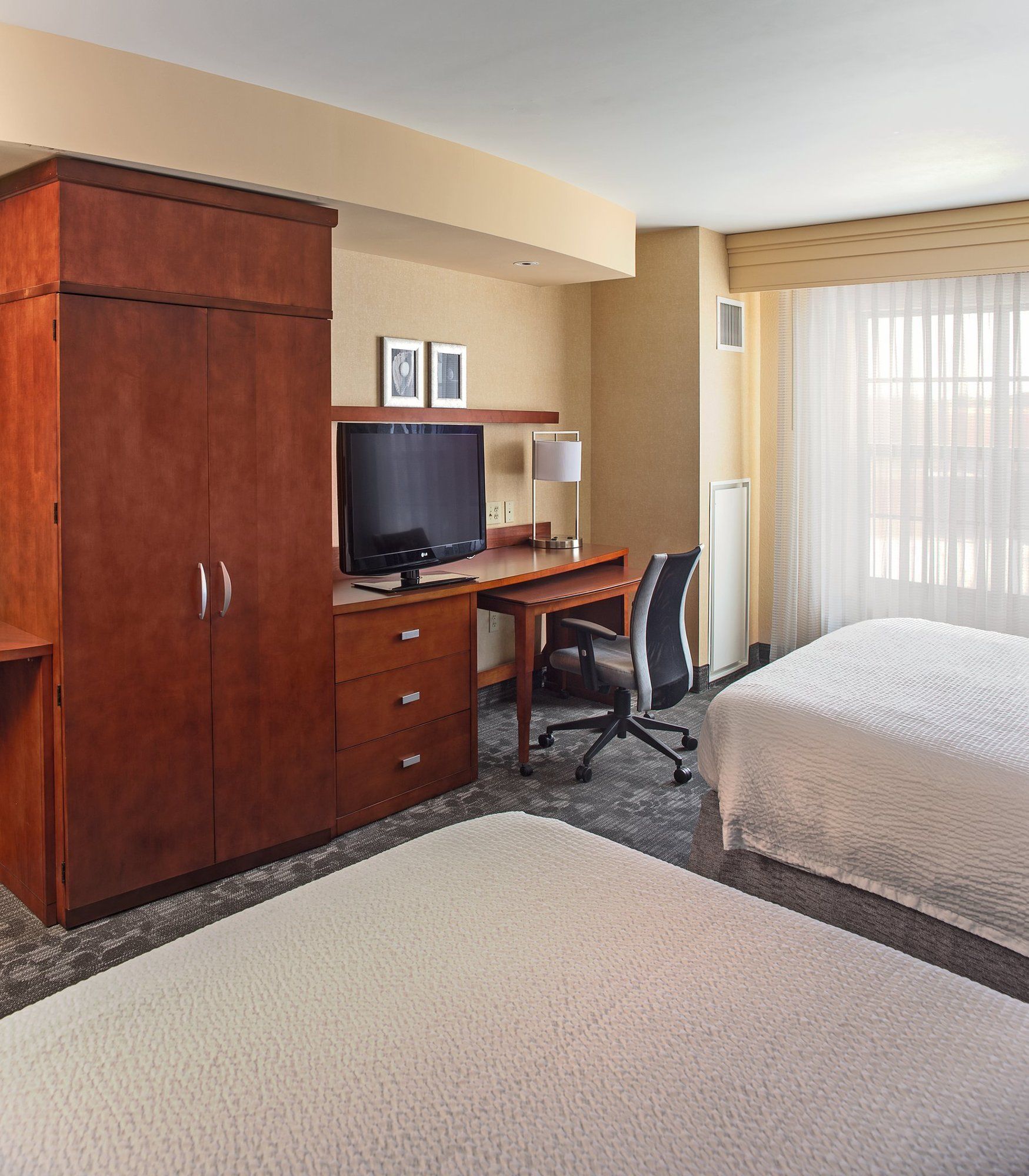 Фото Courtyard Aberdeen at Ripken Stadium