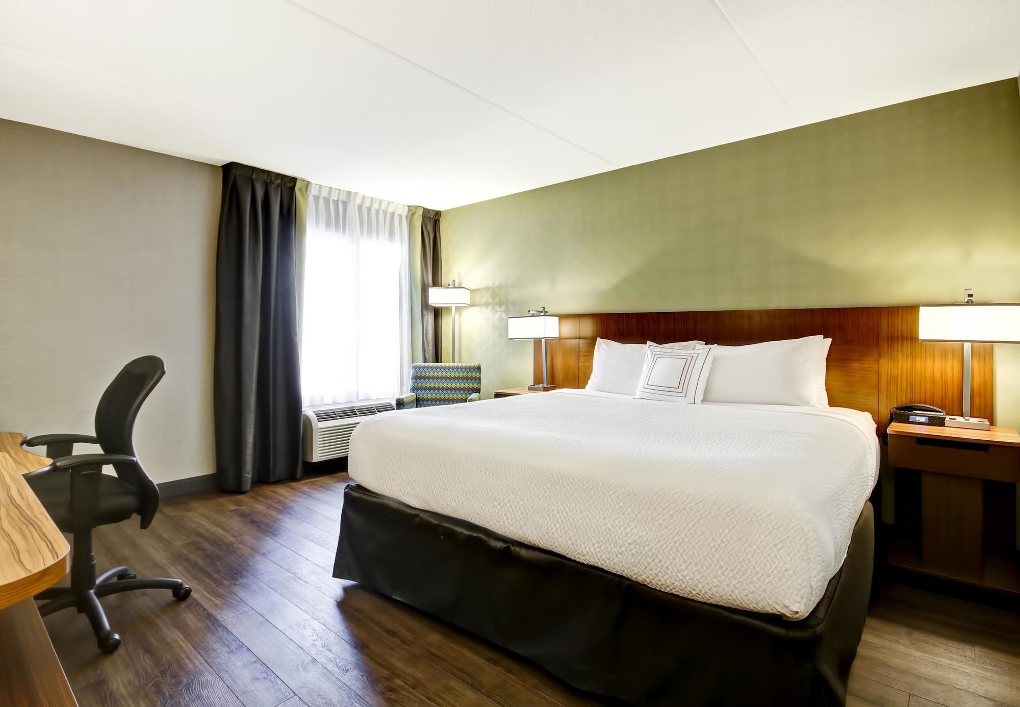 Фото Fairfield Inn & Suites by Marriott Guelph