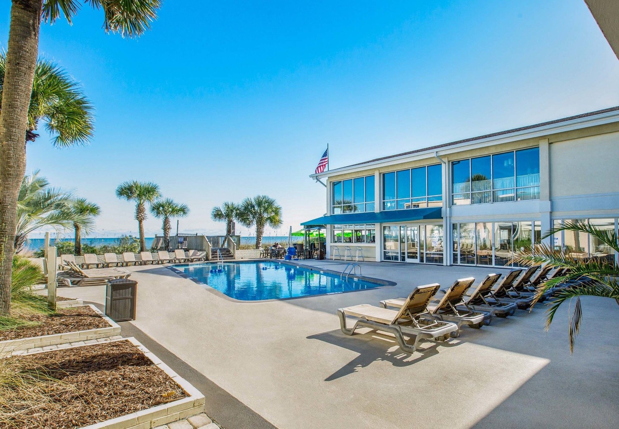 Фото The Oceanfront Litchfield Inn