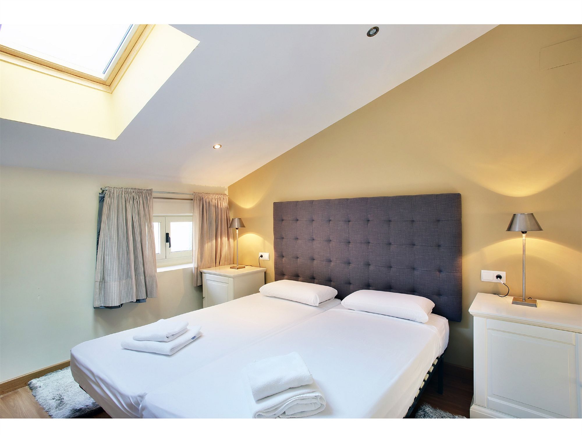 Фото Apartamentos Unisierra