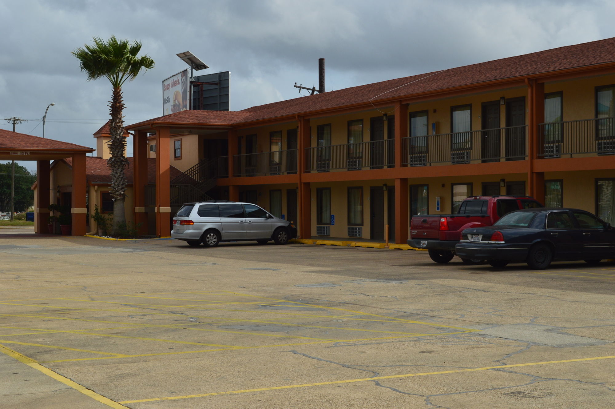 Фото Econo Lodge Lake Charles University Area