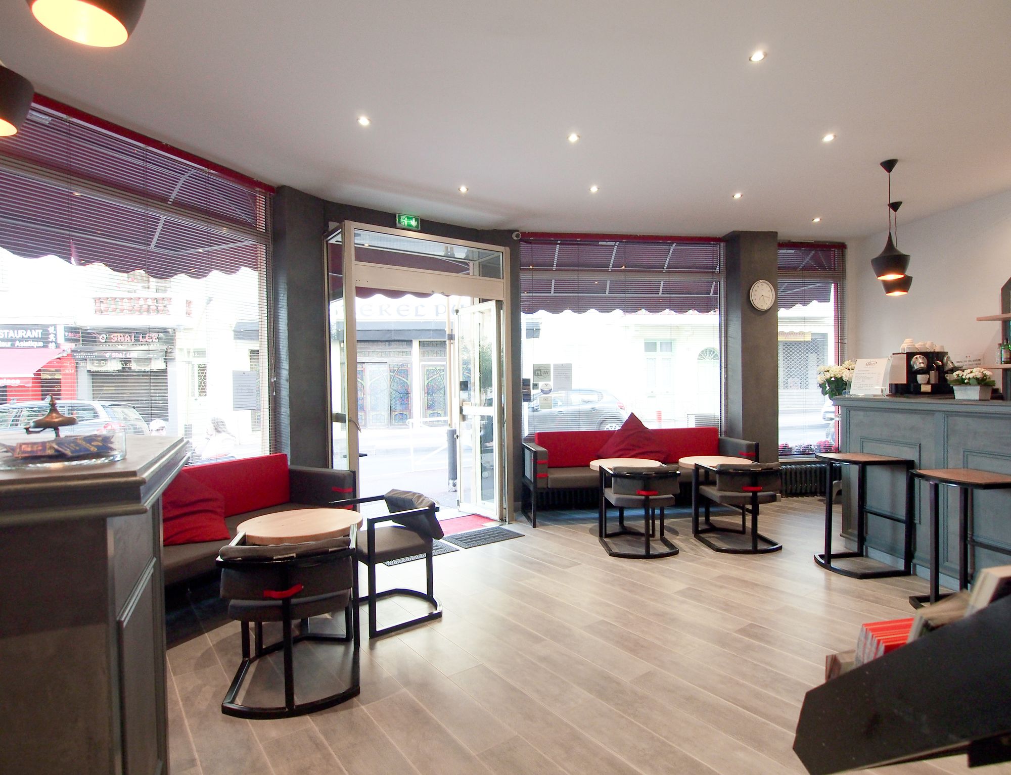 Фото CASA MOHO Juan Les Pins