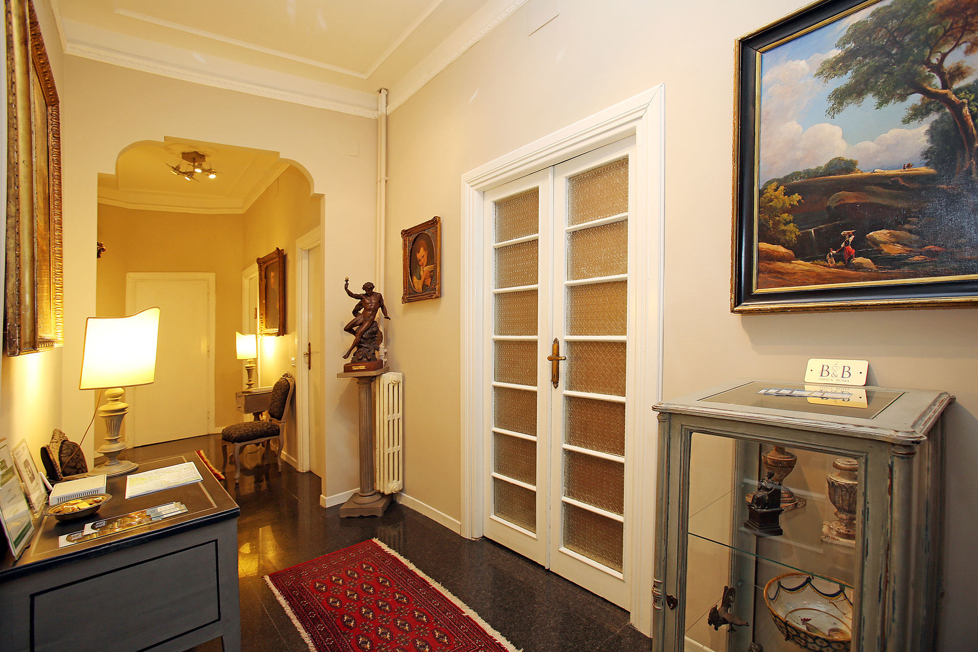 Фото Amica Rome Guest House