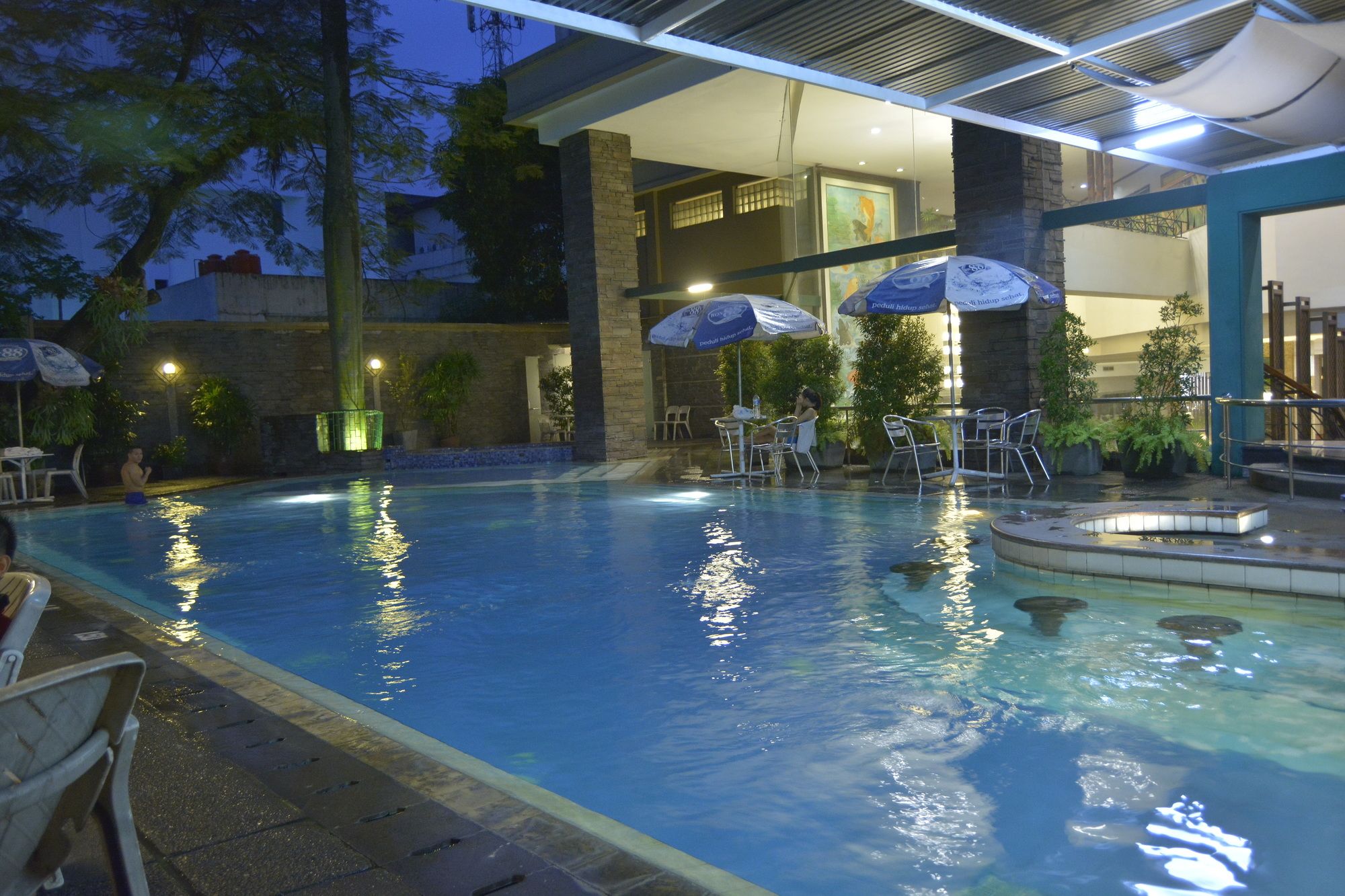 Фото отеля 2