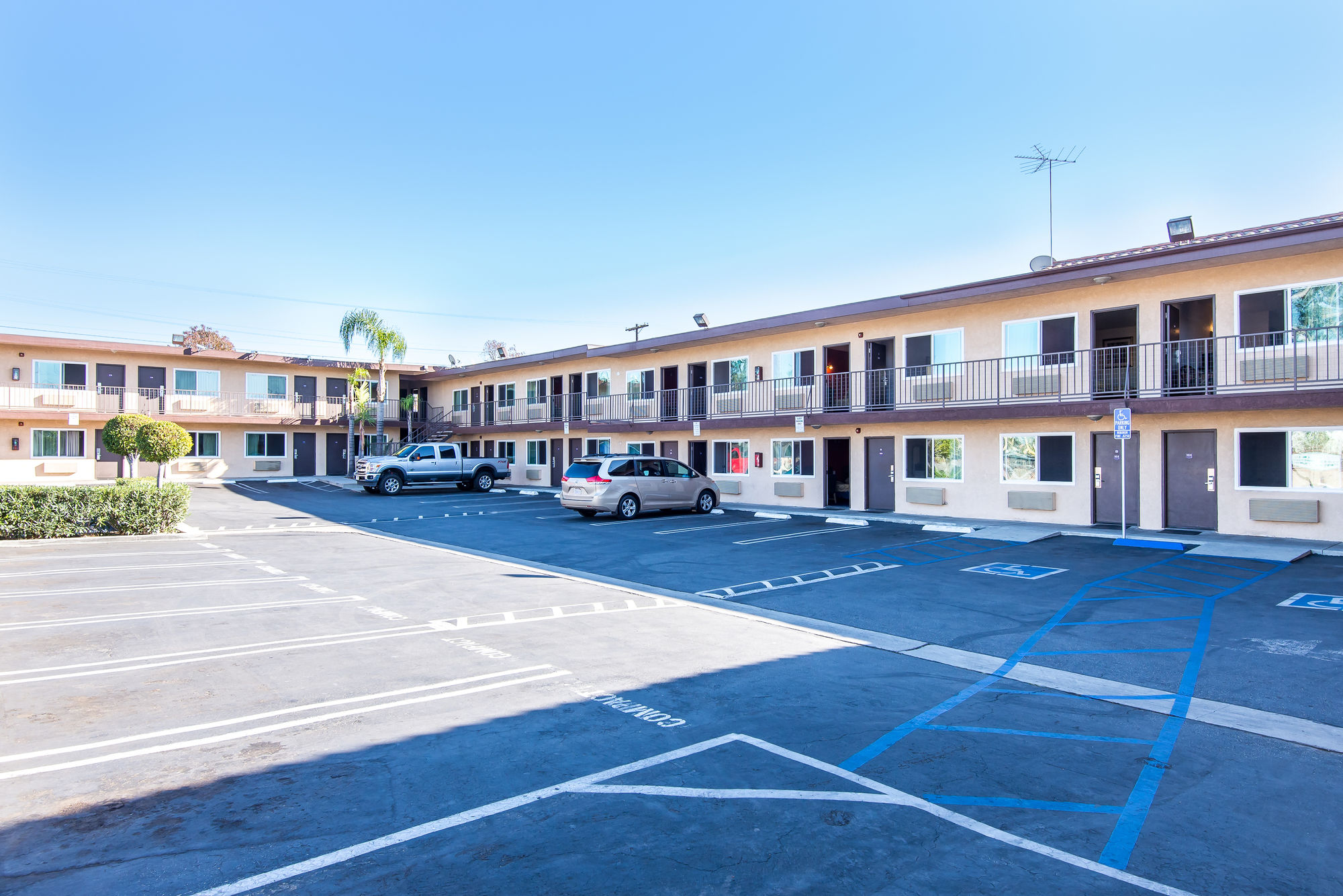 Фото Sea Rock Inn - Los Angeles