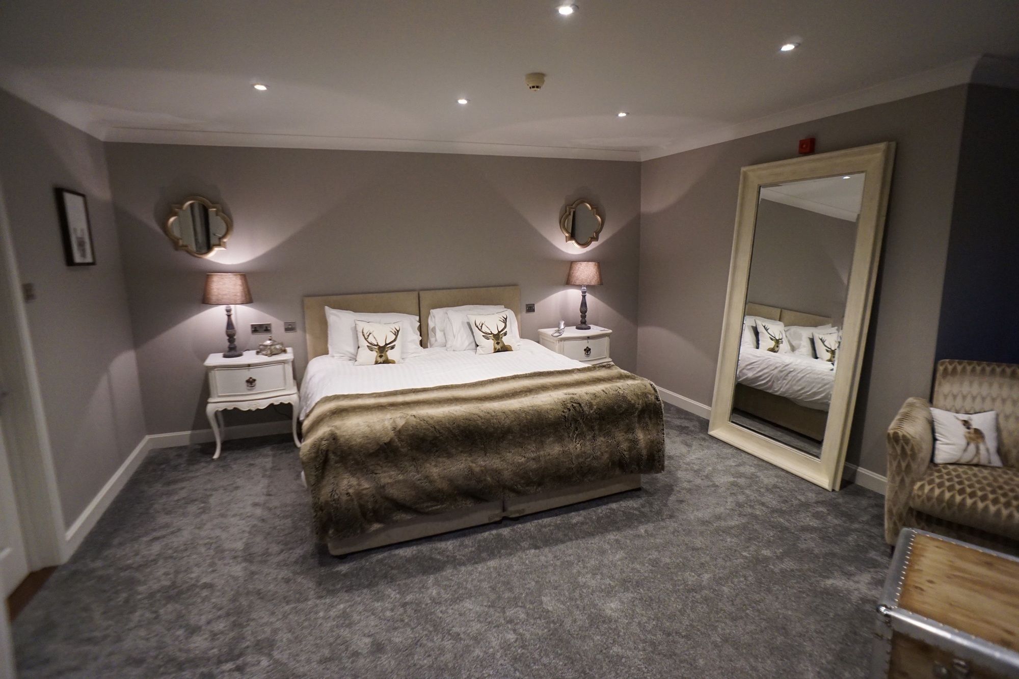 Фото Seckford Hall Hotel & SPA