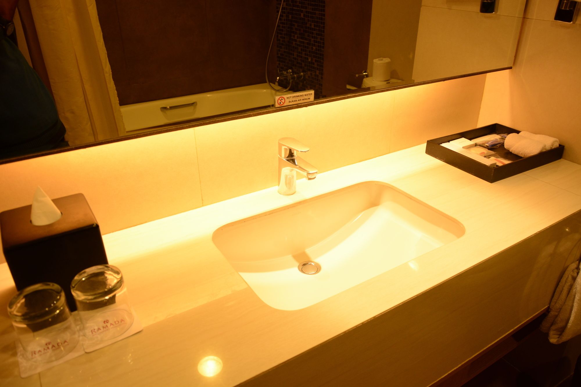 Фото Ramada by Wyndham Bali Sunset Road Kuta