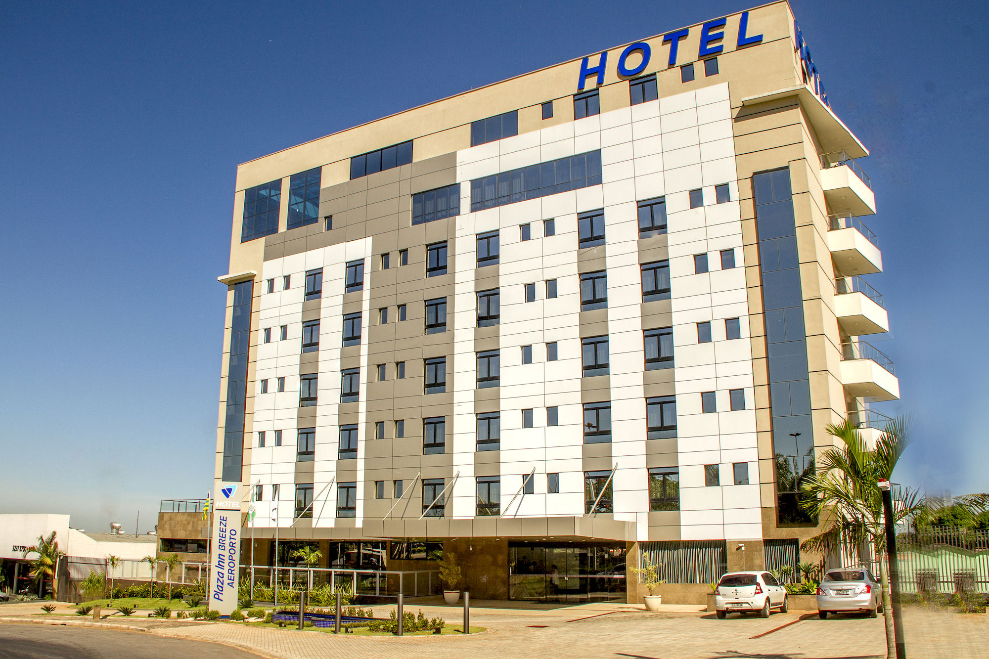 Фото Plaza Inn Breeze Aeroporto