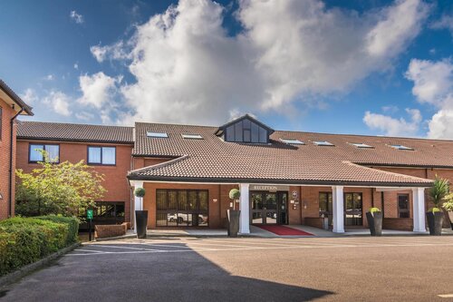 Внешний вид отеля Best Western Rockingham Forest Hotel в Корби, фото 1