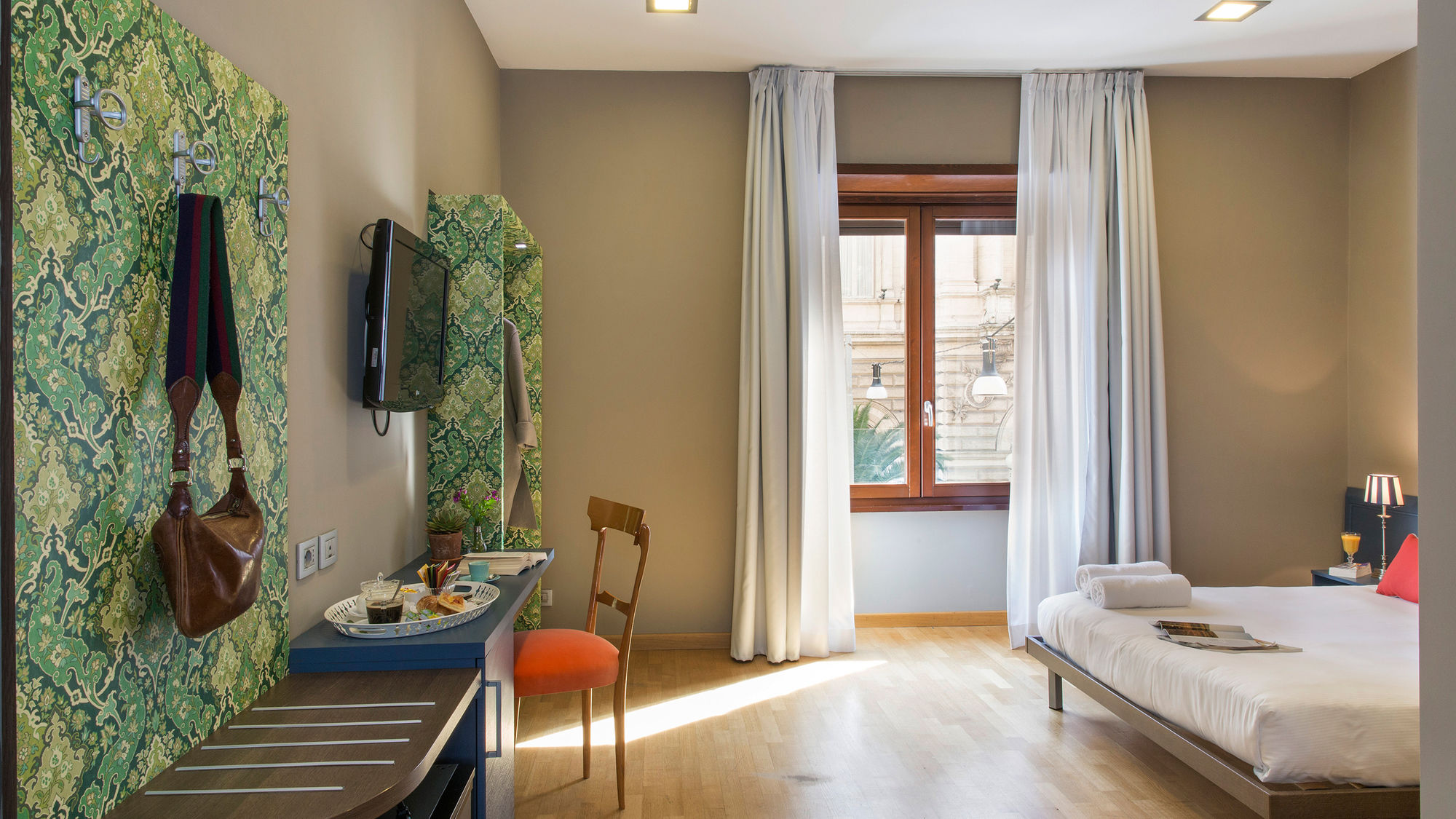 Фото Monti First