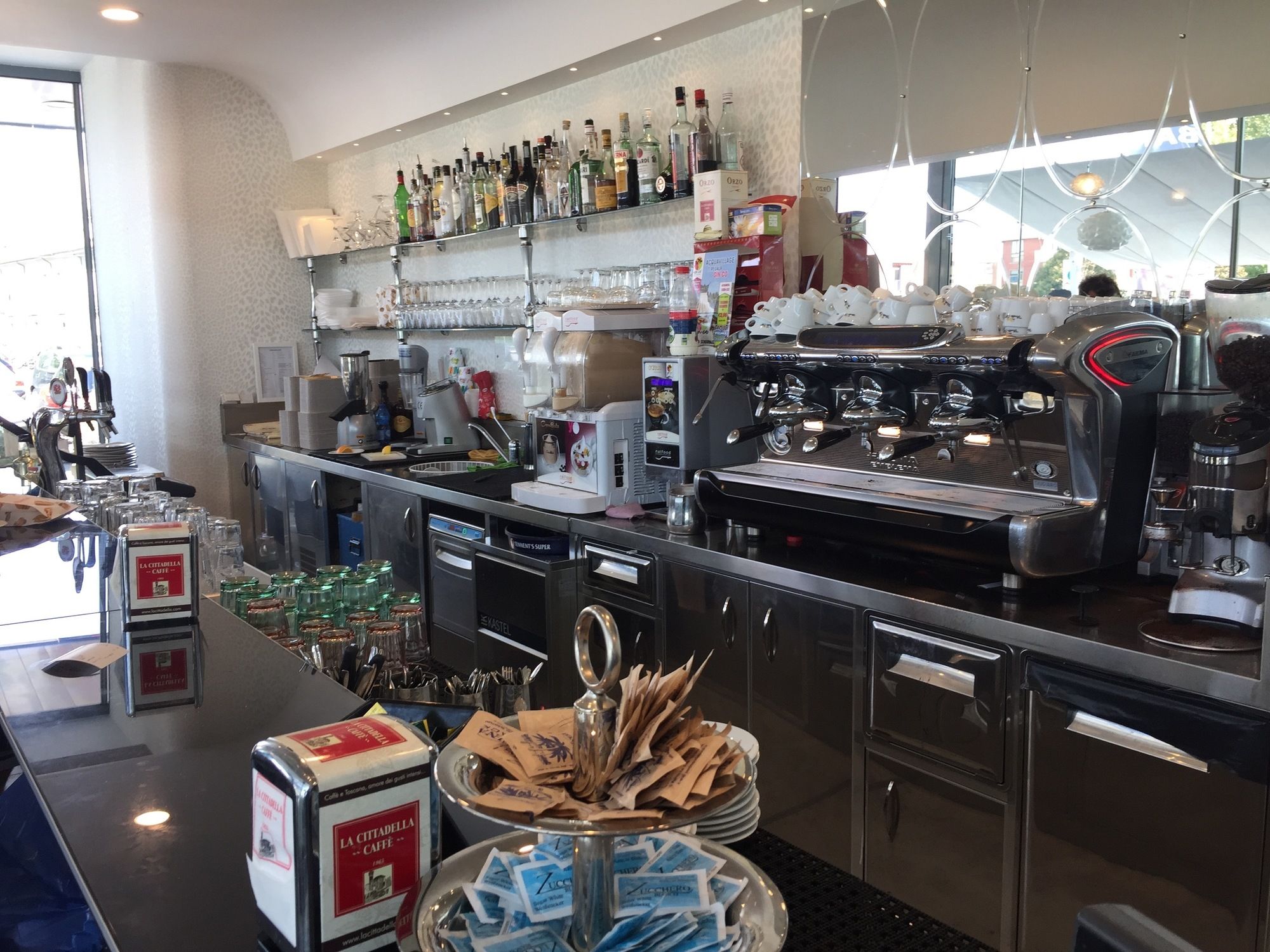 Фото Blue Shades Aparthotel