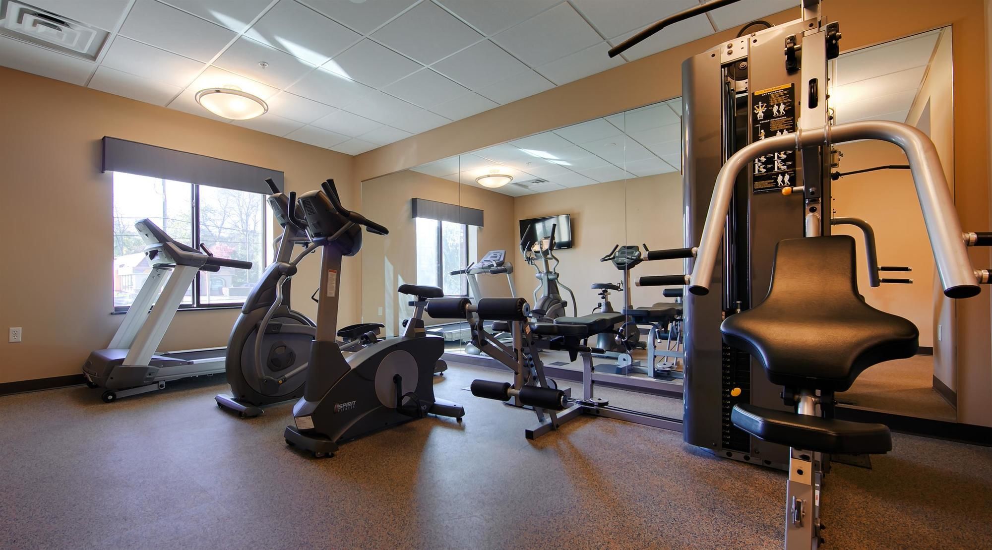 Фото Best Western Plus College Park Hotel