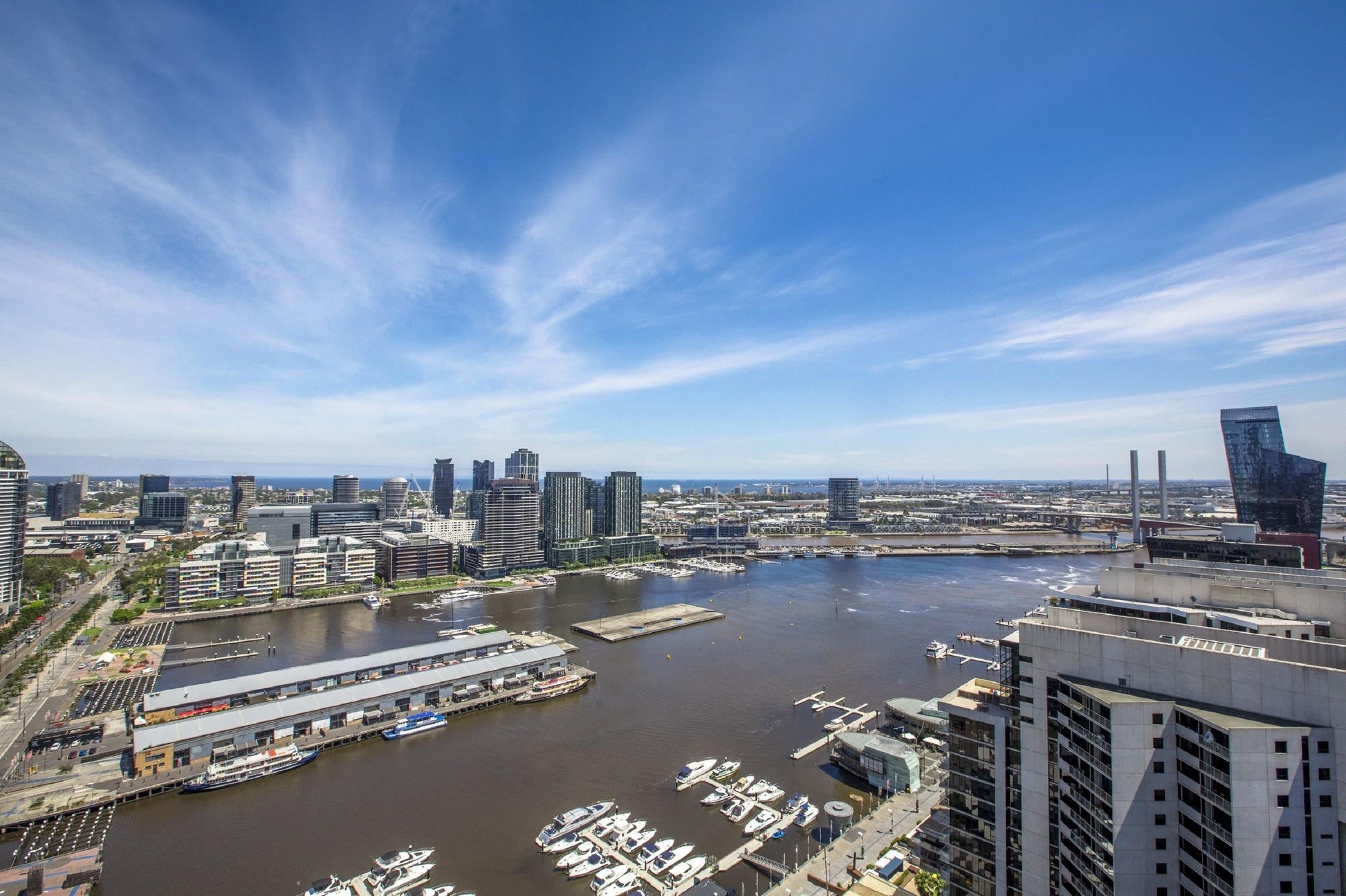 Фото Apartments Melbourne Domain - New Quay Docklands